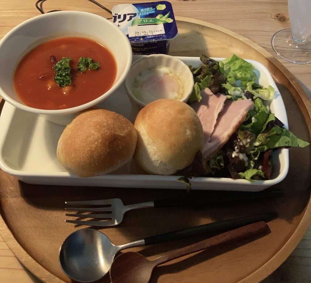 AteLu（アテール）朝食（ミネストローネ）