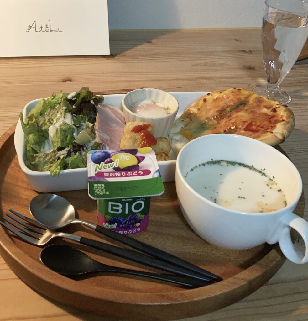 AteLu（アテール）朝食（ピザ）
