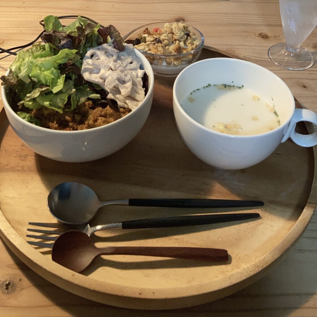 AteLu（アテール）ランチ（そぼろ丼）